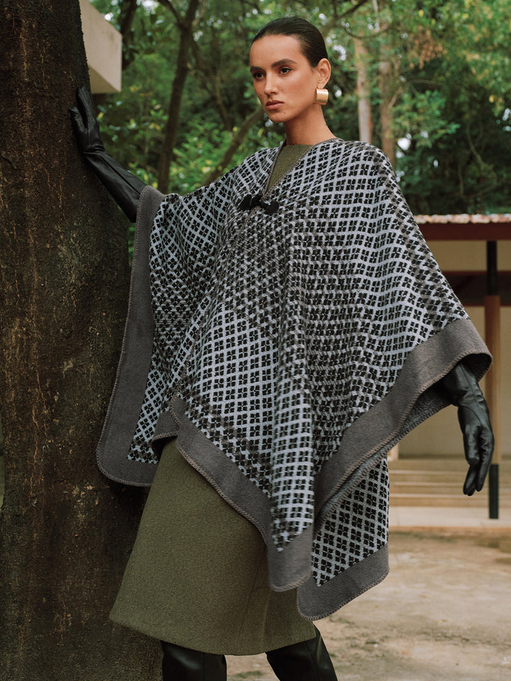 Horn Button Checked Knit Poncho